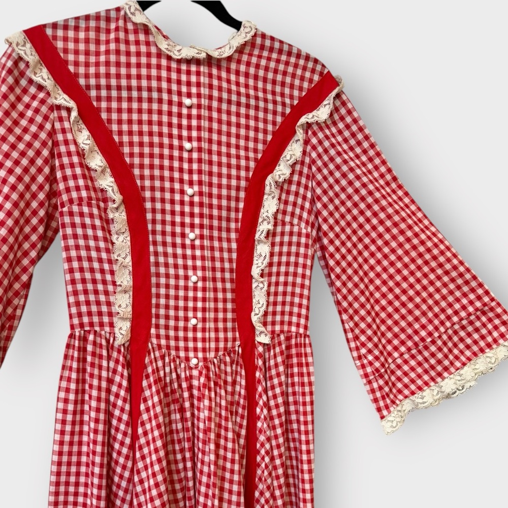 Vintage 1970’s Gingham Red & White, Flare Sleeve, Lace, Fit & Flare Maxi Dress - Picture 4 of 8